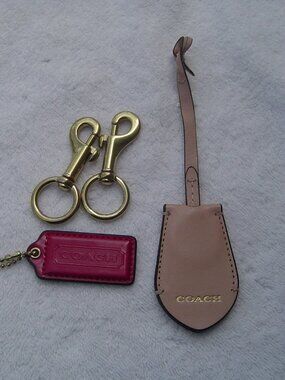 AUTHENTIC COACH HANG TAG, LEATHER KEY RING AND 2 DOG LEASH CLIPS